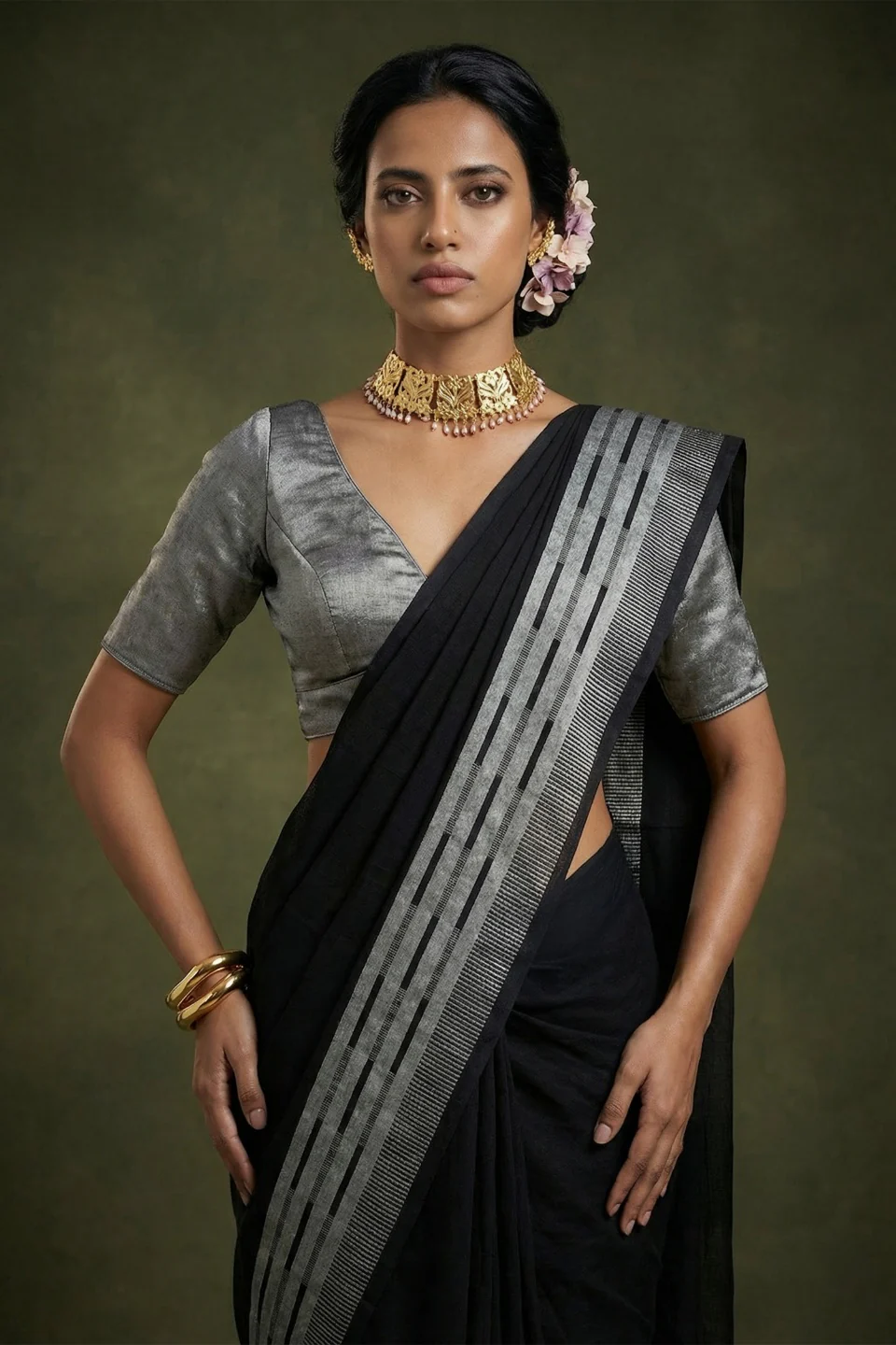 Ishara Black Handwoven Cotton Saree - Image 4