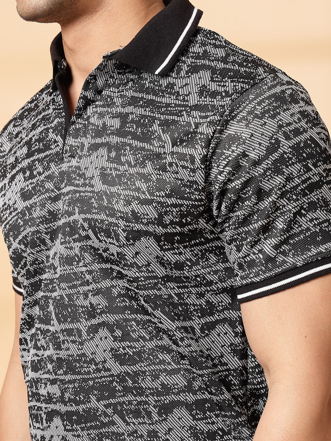 Men Abstract Jacquard Polo T-Shirt - Image 2