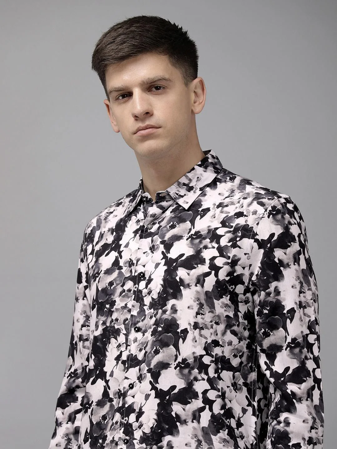 Men Ardor Edition White Floral Printed Slim Fit Cotton Casual Shirt