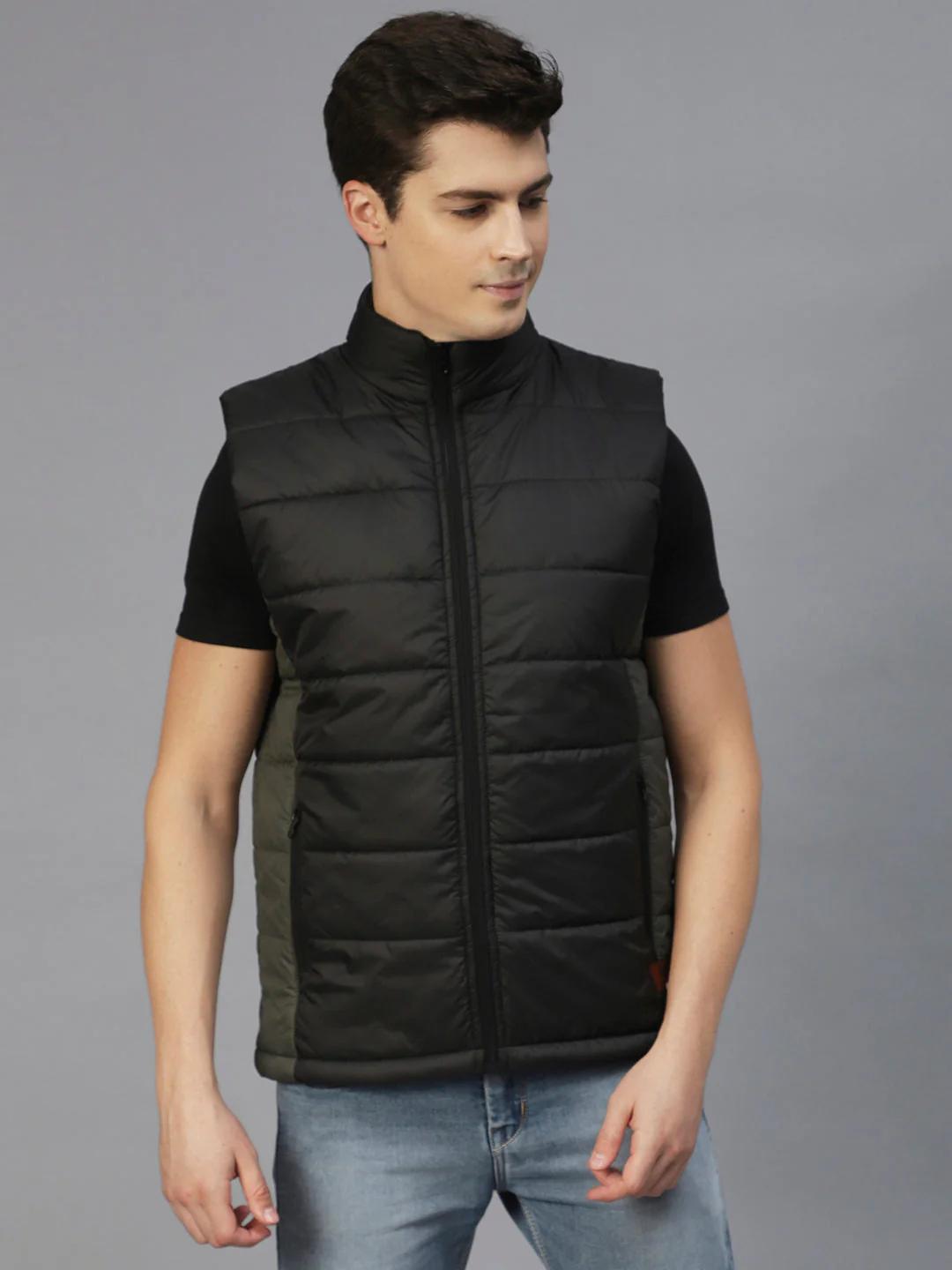 Men Black Colorblock Sleeveless Puffer Jacket