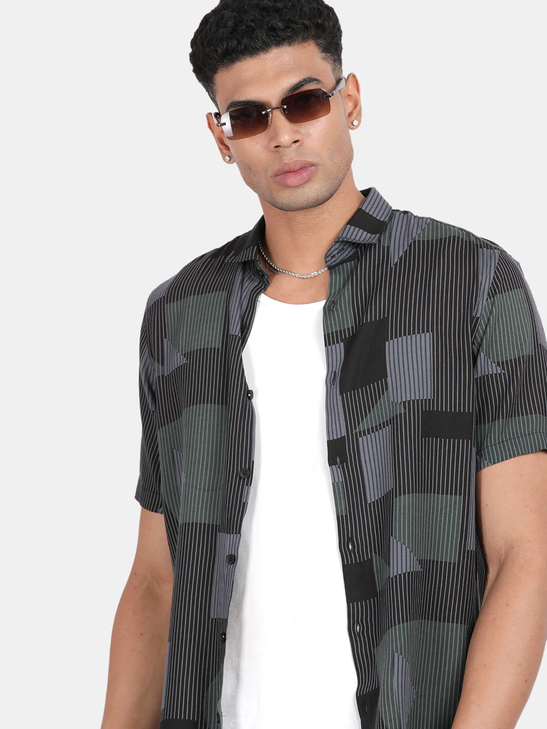 Men Black Slim Fit Spread Collar Half Sleeve Casual Shirt