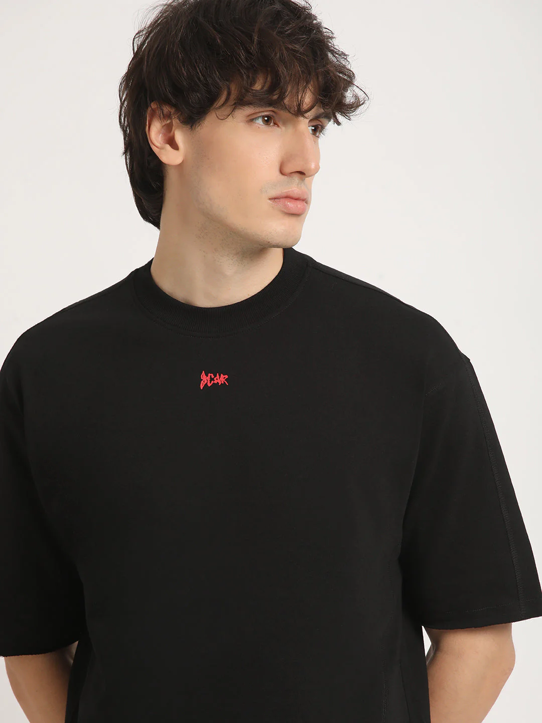 Men Black Solid Oversized Fit Round Neck T-shirt
