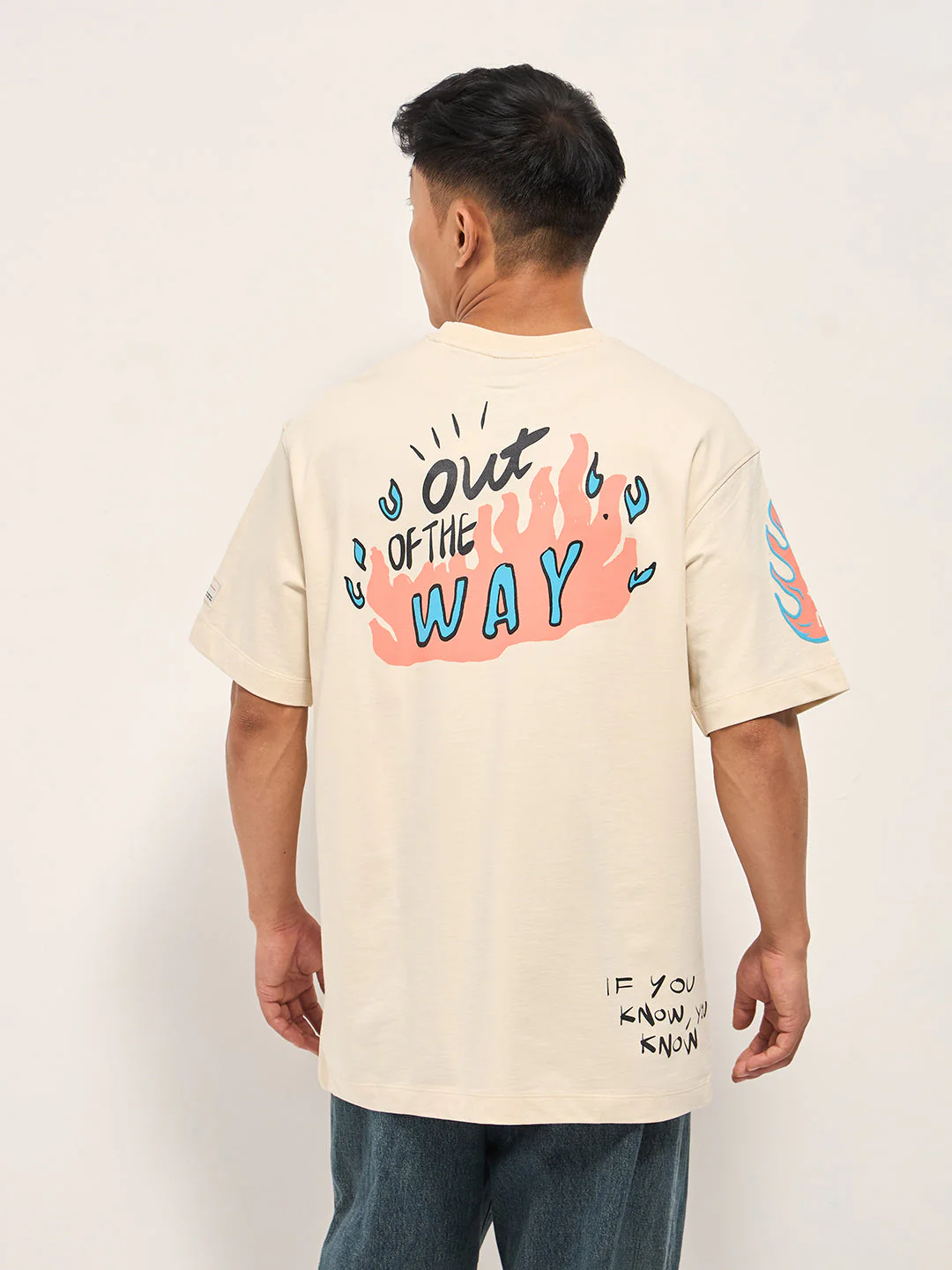 Men Cream Graphic Print Oversized Crew Neck T-shirt - Image 2