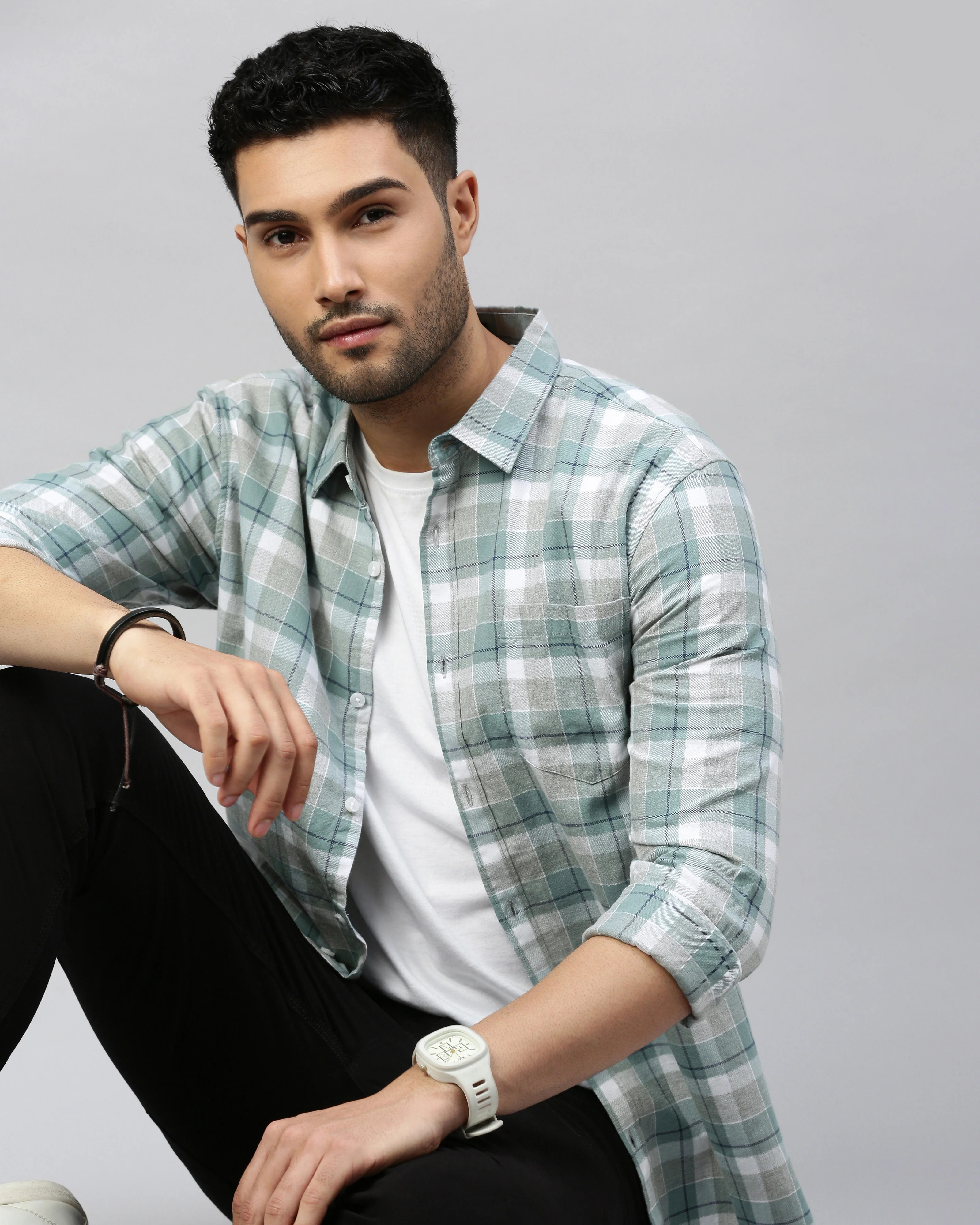 Men Green Cotton Slim Shirt - Image 2
