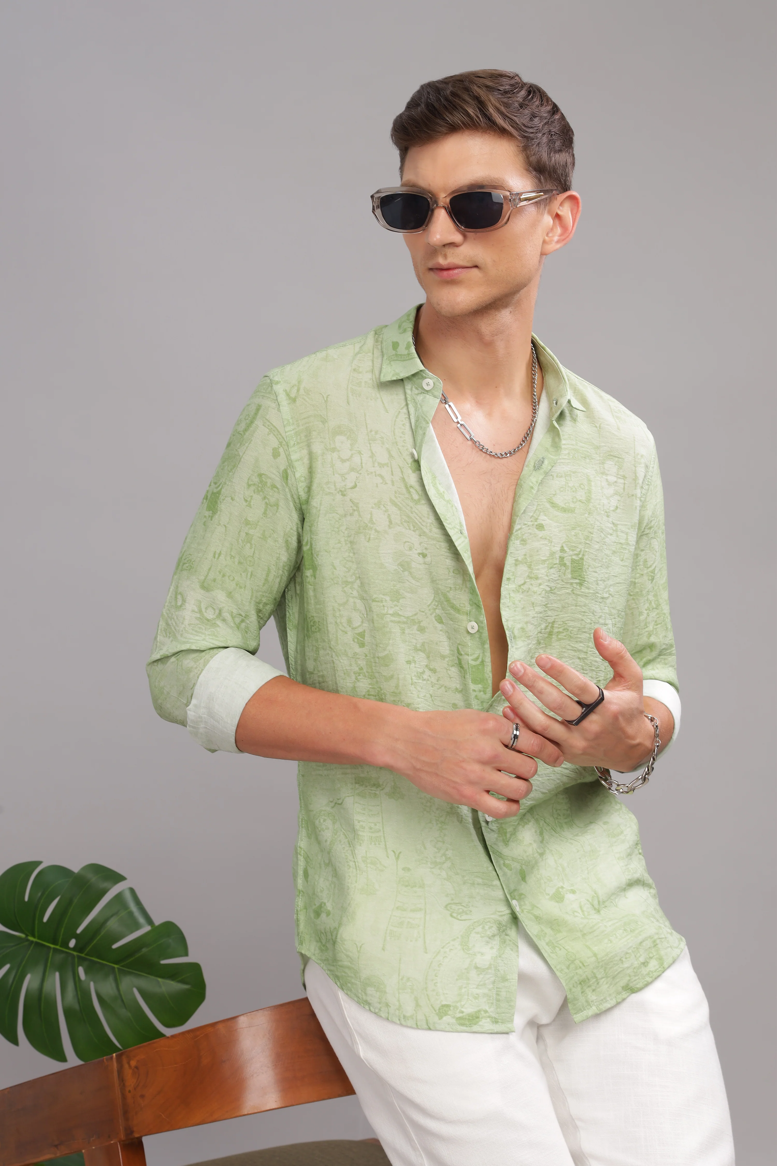 Men Green Slim Fit Shirt