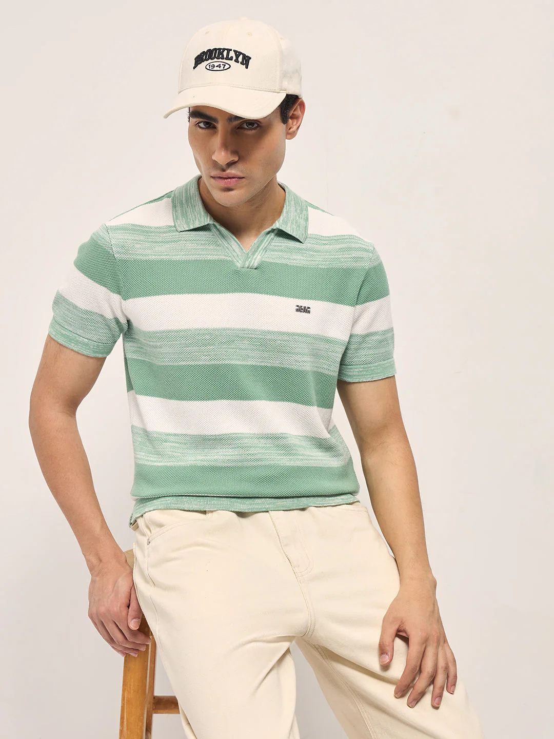 Men Green & White Horizontal Ribbed Stripes Slim Fit Polo