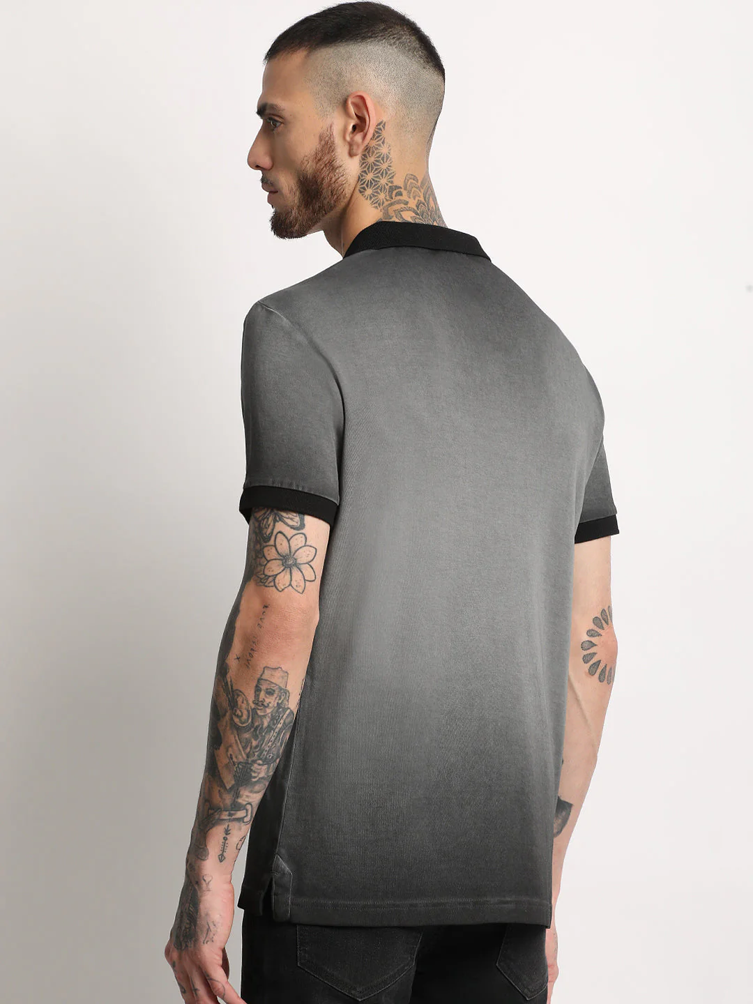 Men Grey Faded Slim Fit Polo T-shirt - Image 4
