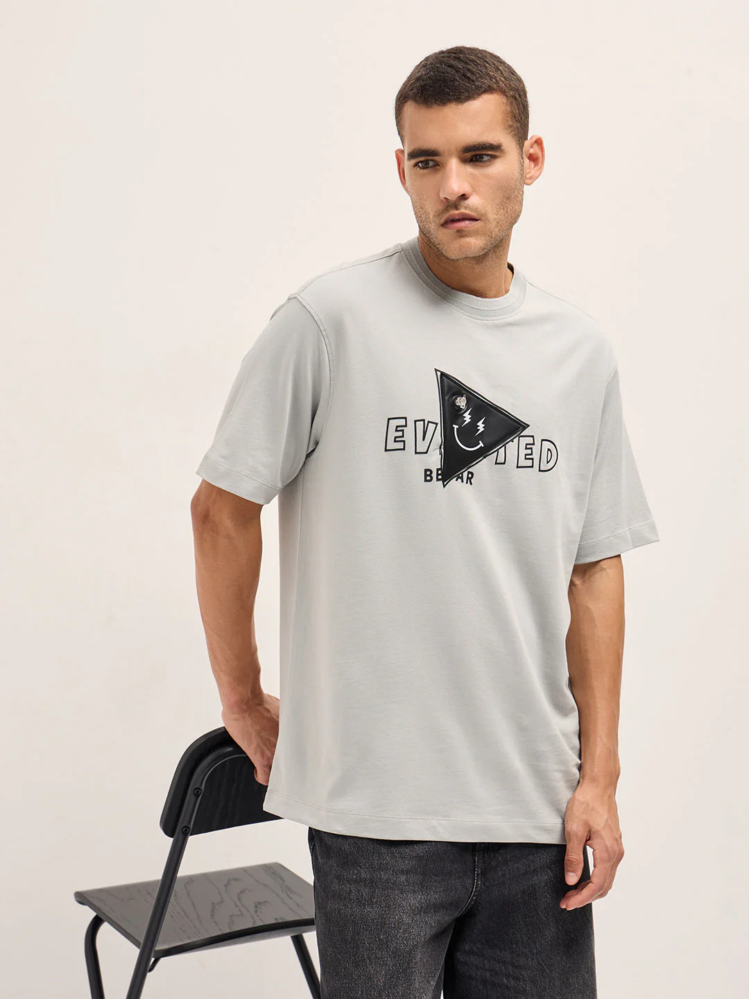 Men Light Grey Triangular Patch