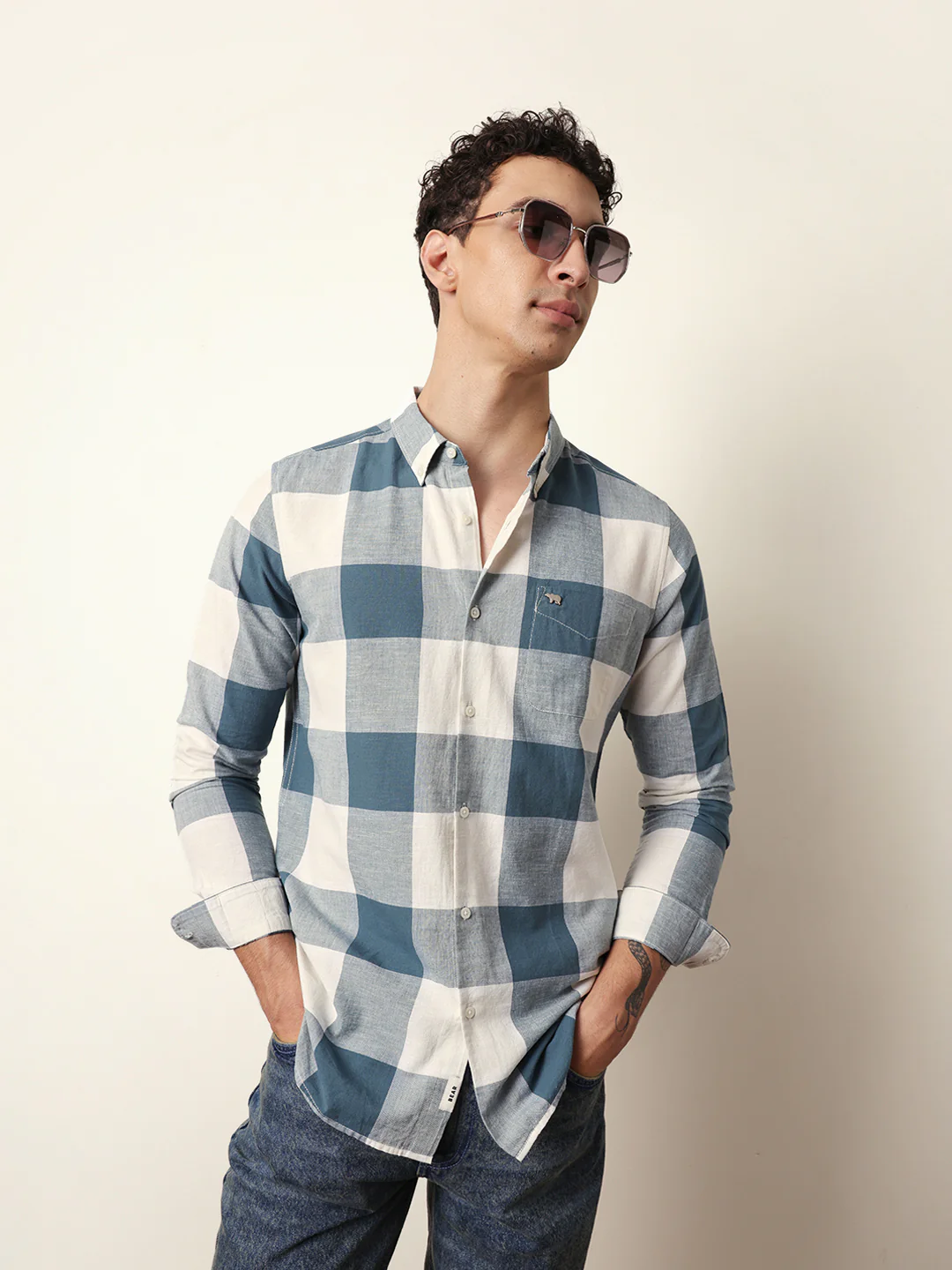 Men Modern Fit Casual Shirt