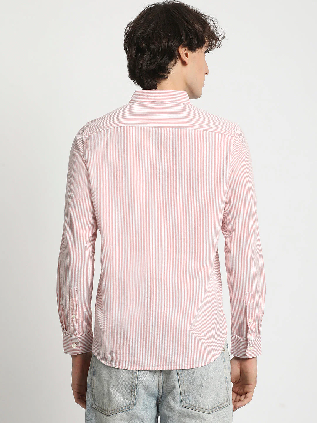Men Pink Slim Fit Pin Stripe Casual Shirt