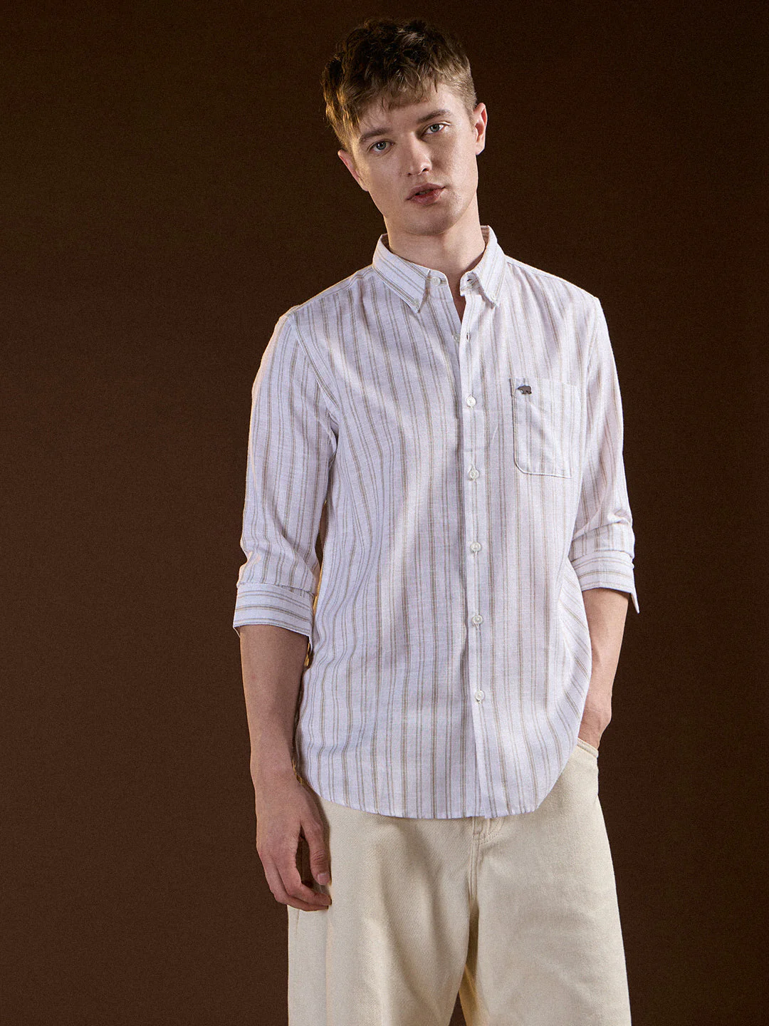 Men White Vertical Stripes Slim Fit Casual Shirt