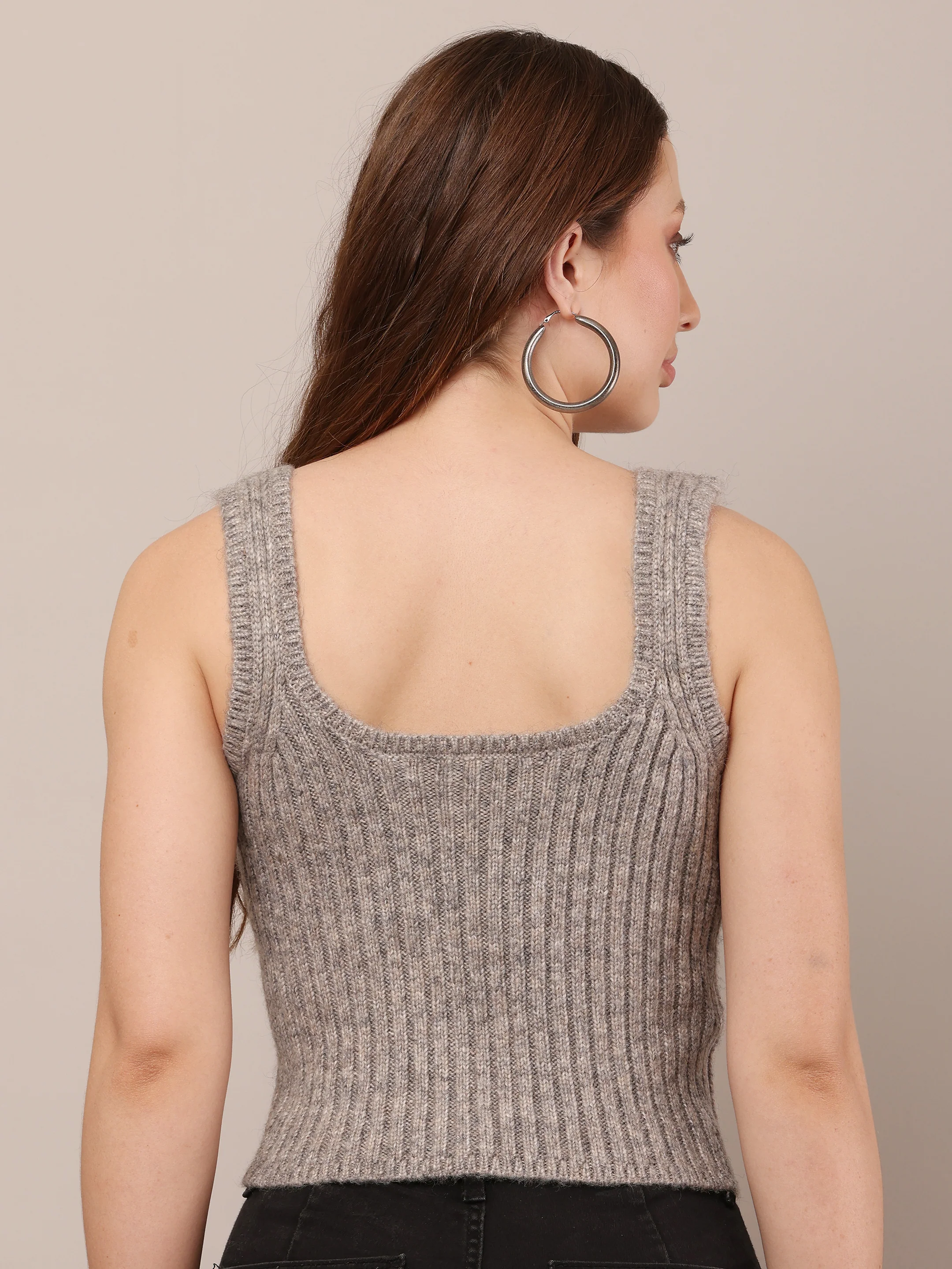 Women Acrylic Square Neck Grey Crop Top - Image 4