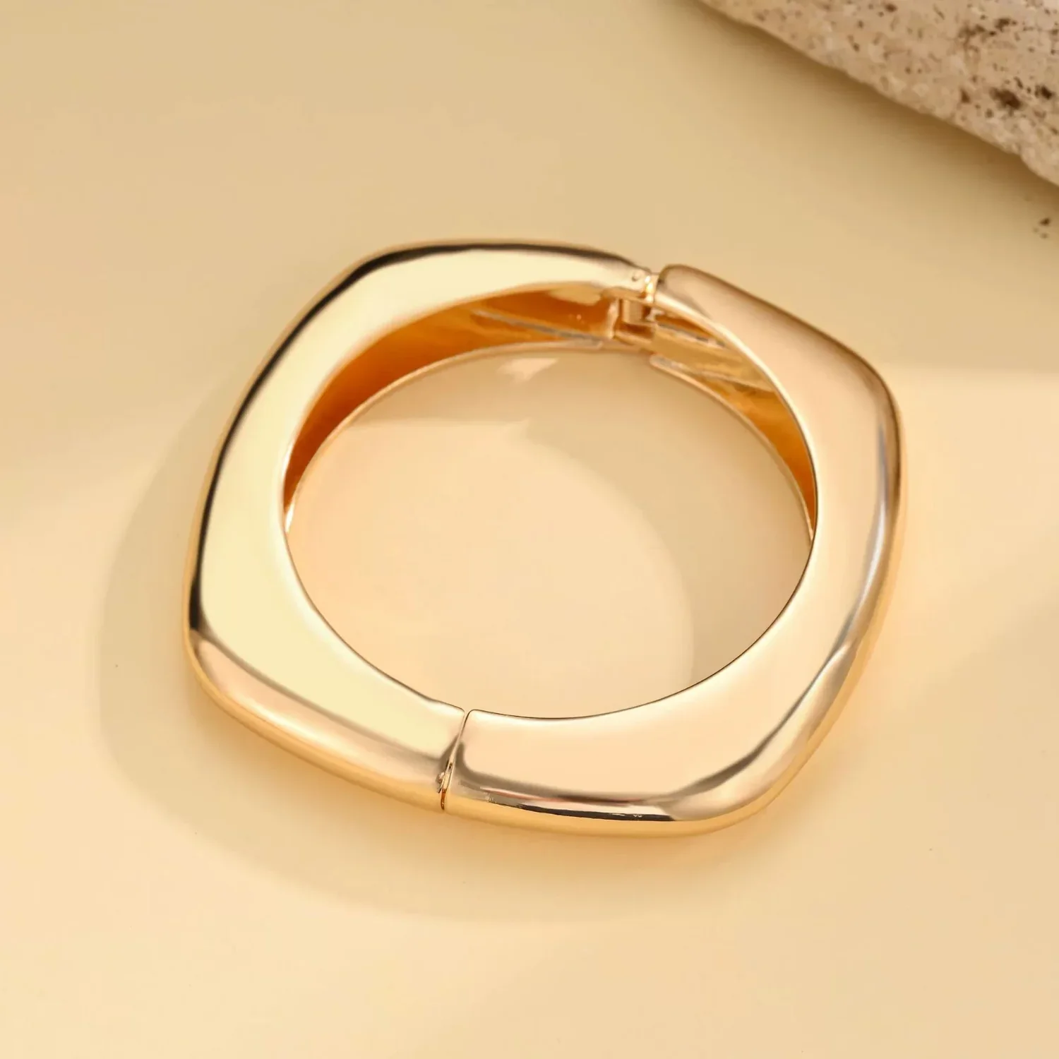 Sleek Gold Oval Bangle Minimalist Polished Design