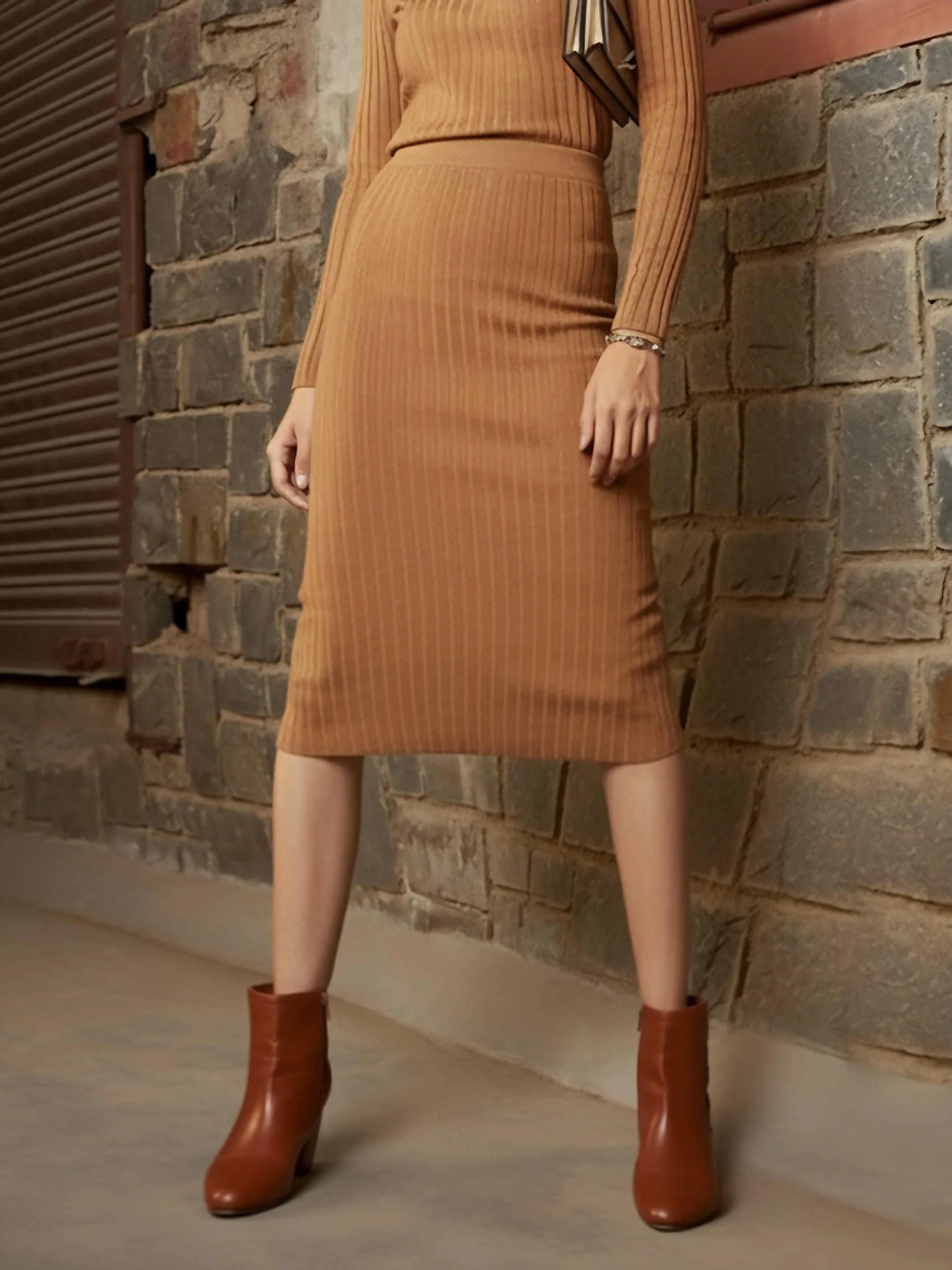 Women Beige Rib Pencil Midi Skirt
