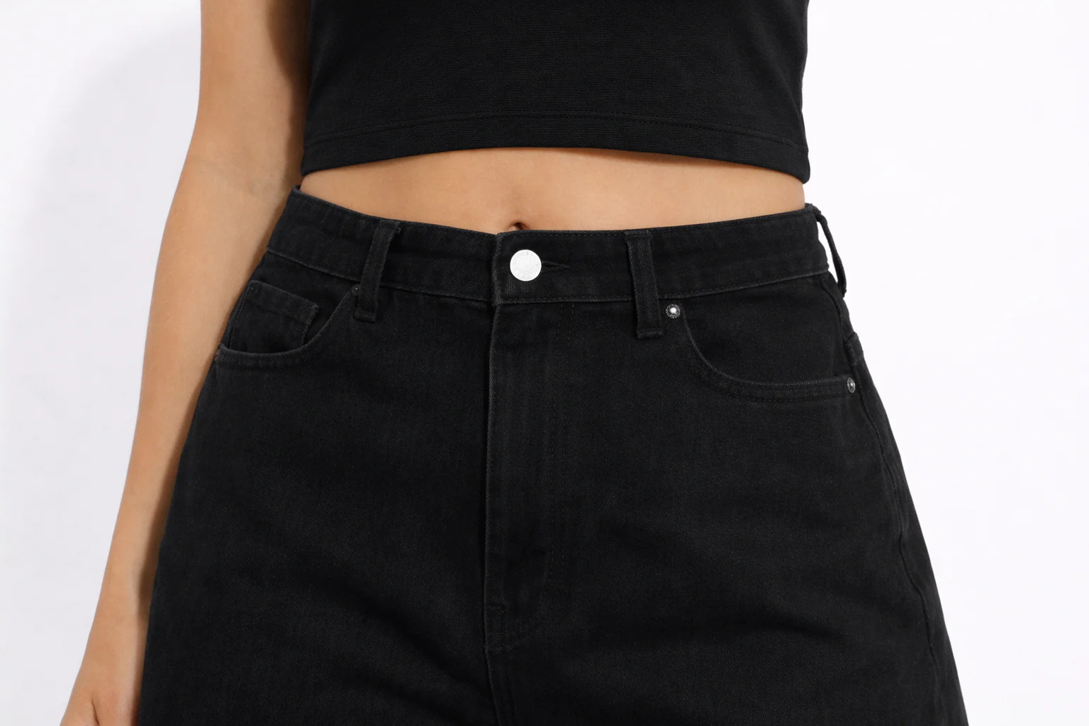 Women Black Cotton Blend Denim Shorts - Image 5
