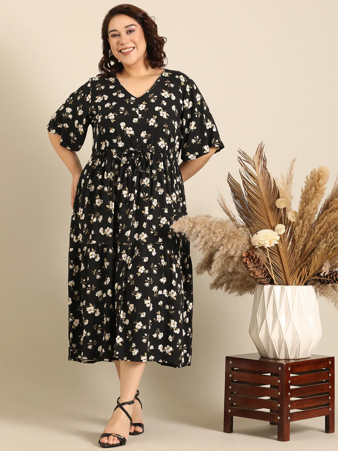Women Black Floral Printed Dress - Image 2