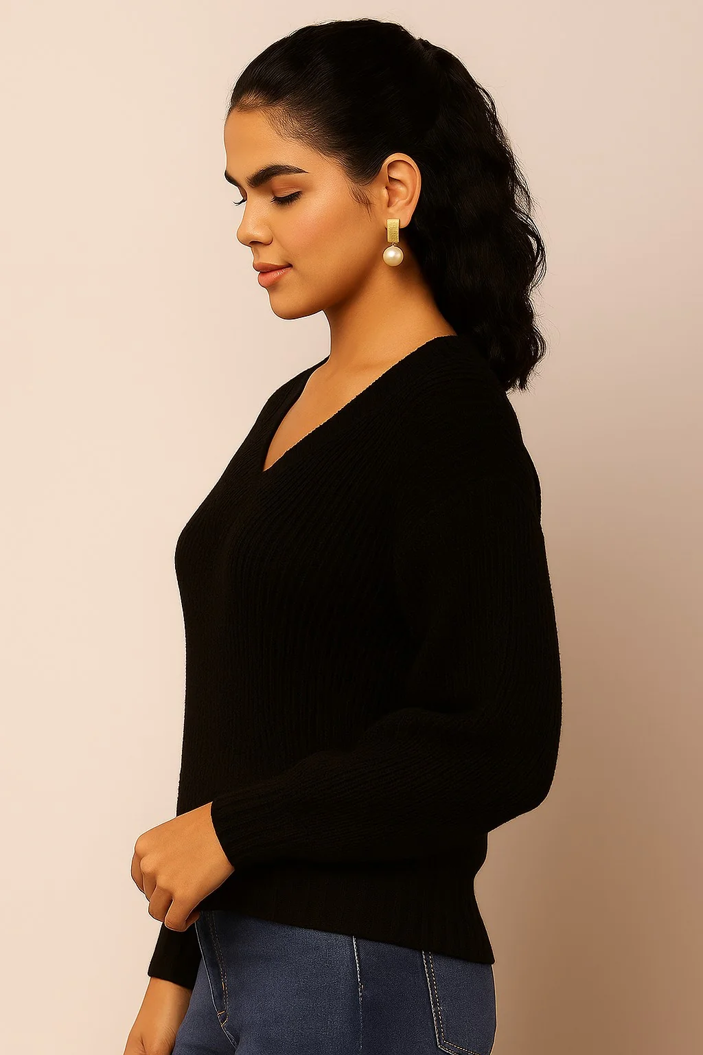 Women Black Full Sleeve Knitted Sweater - Image 5