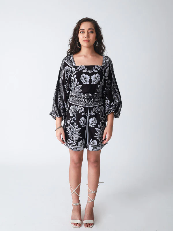 Women Black Pineapple Scarf Print Co-Ord Set