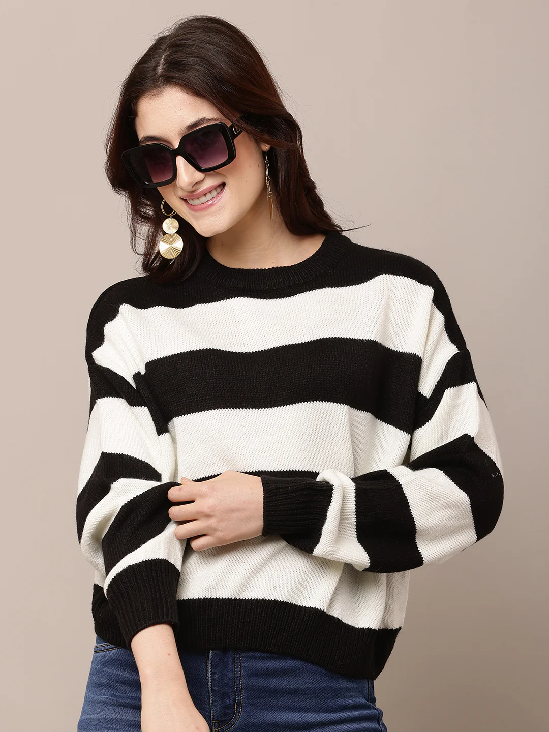 Women Black & White Striped Acrylic Sweater