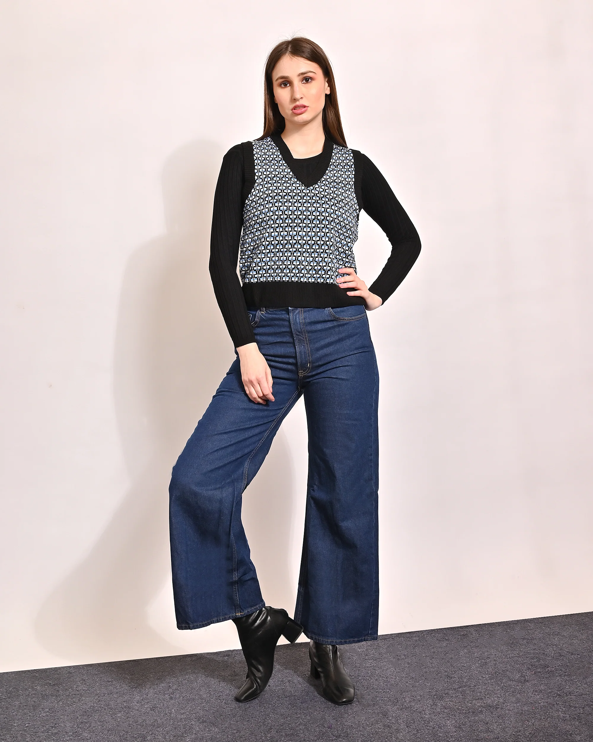 Women Blue V Neck Vest Sweater - Image 3