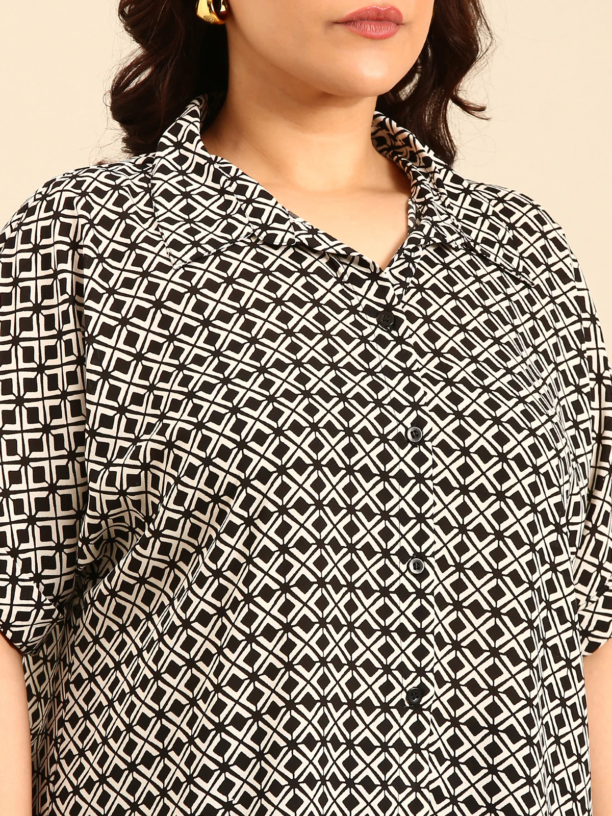 Women Georgette Printed Relaxed-Fit Shirt - Image 3