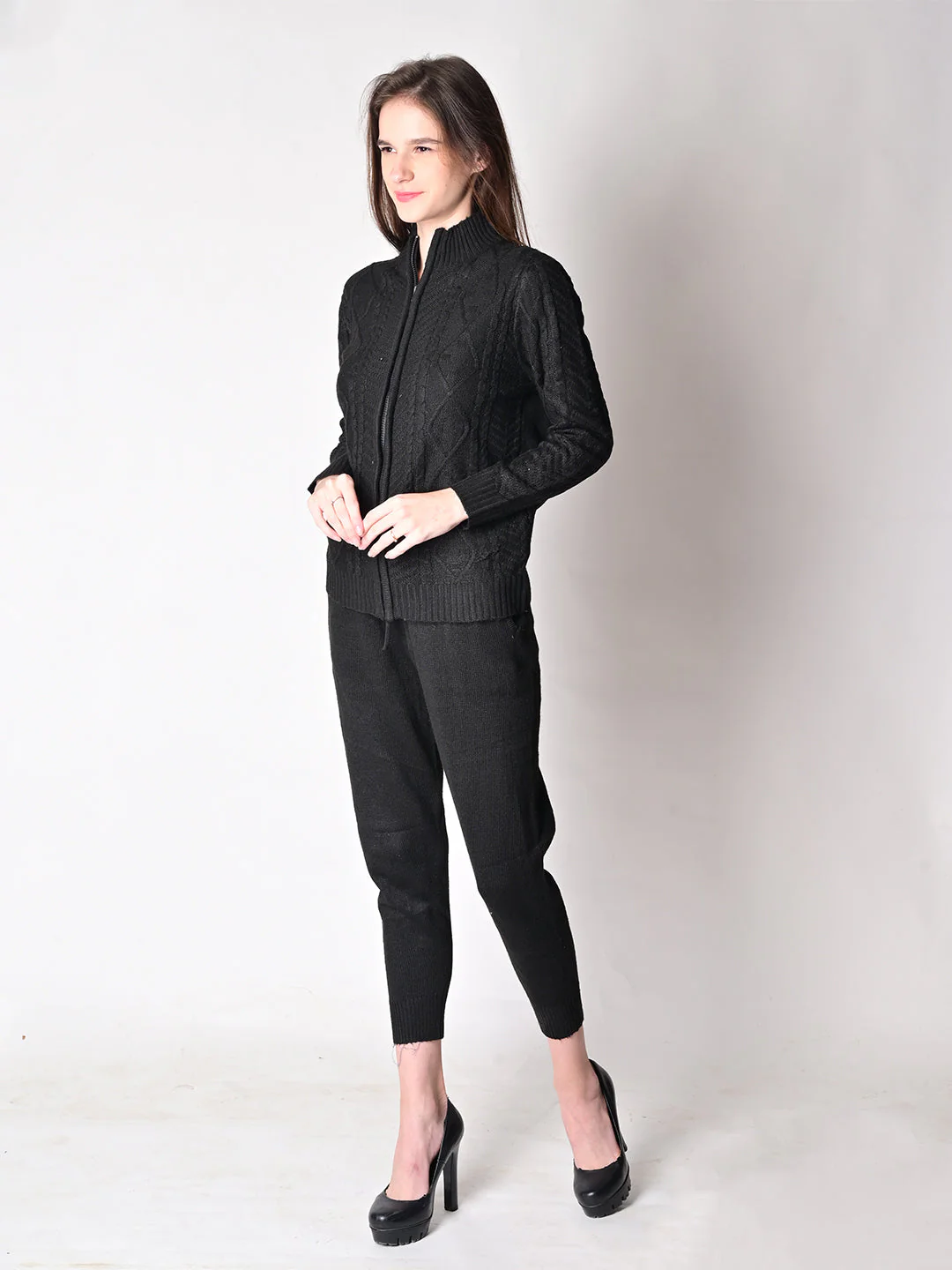 Women Black Jogger Set - Image 2