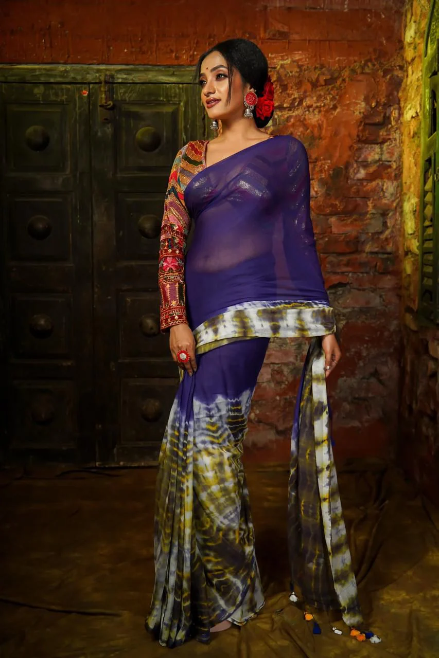 Women Mul Cotton Hand Dye Saree - Image 3