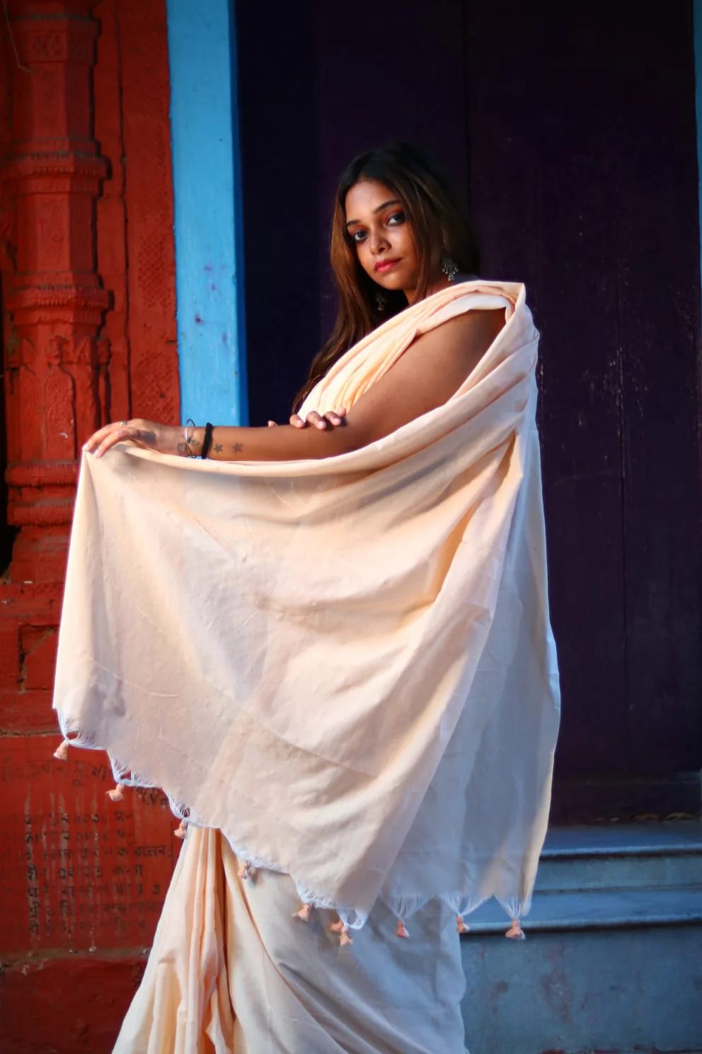Women Peach Solid Cotton Saree
