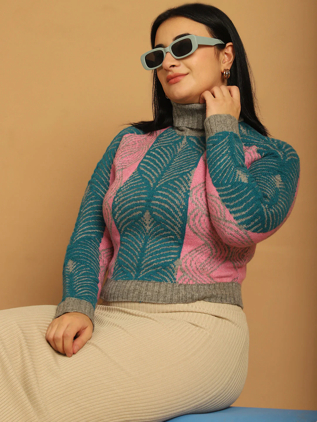 Women Pink Printed Sweater - Image 2
