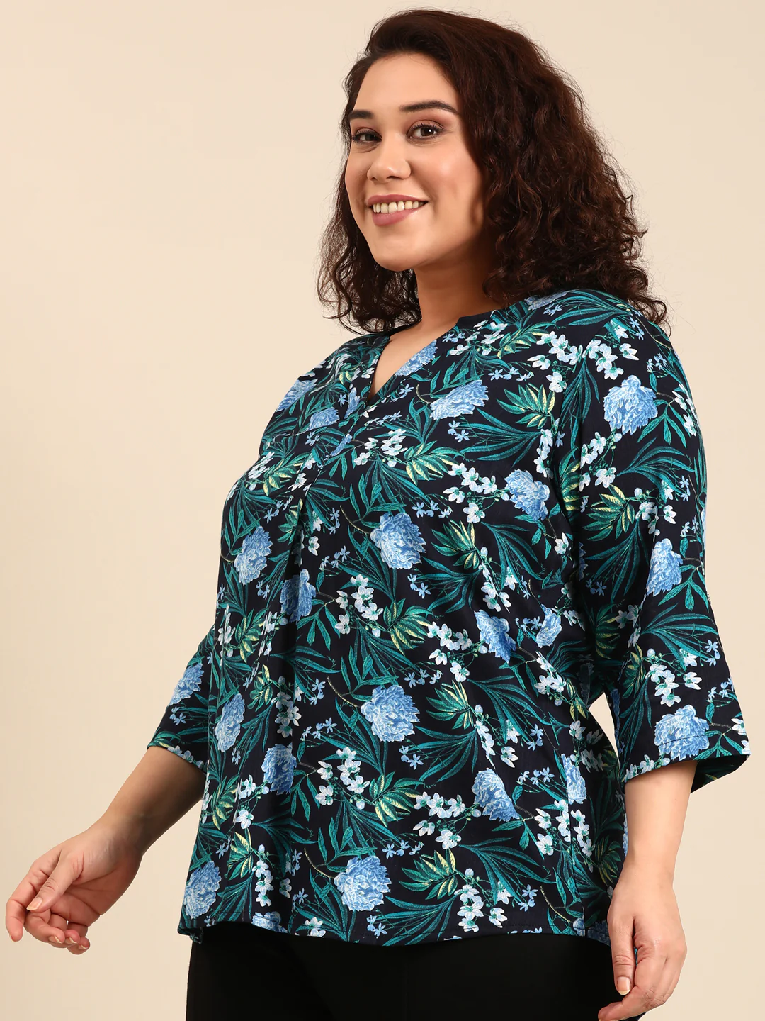 Women Plus Size Navy Floral Top - Image 3