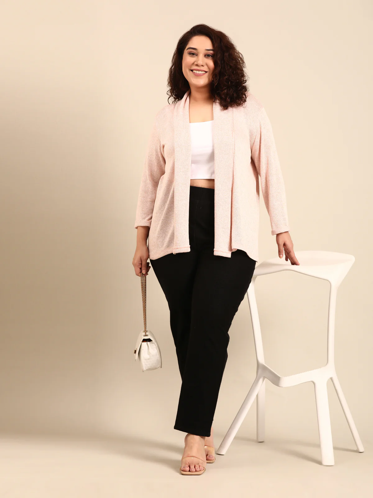 Women Woolen Pink Shurg - Image 2