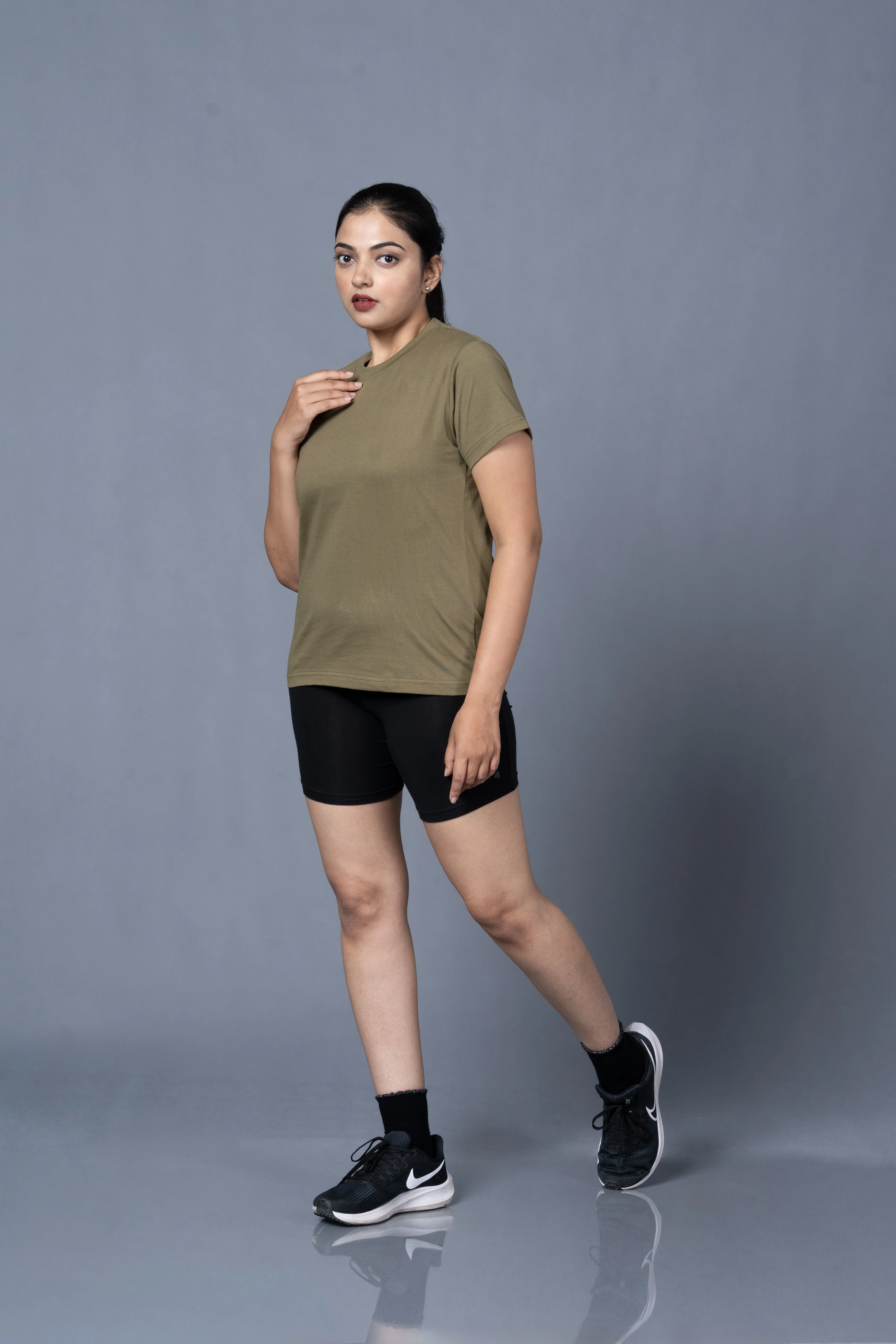 Women Round Neck Olive Tshirt - Image 2